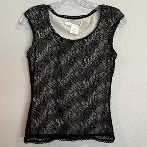 Max Studio lace sleeveless top